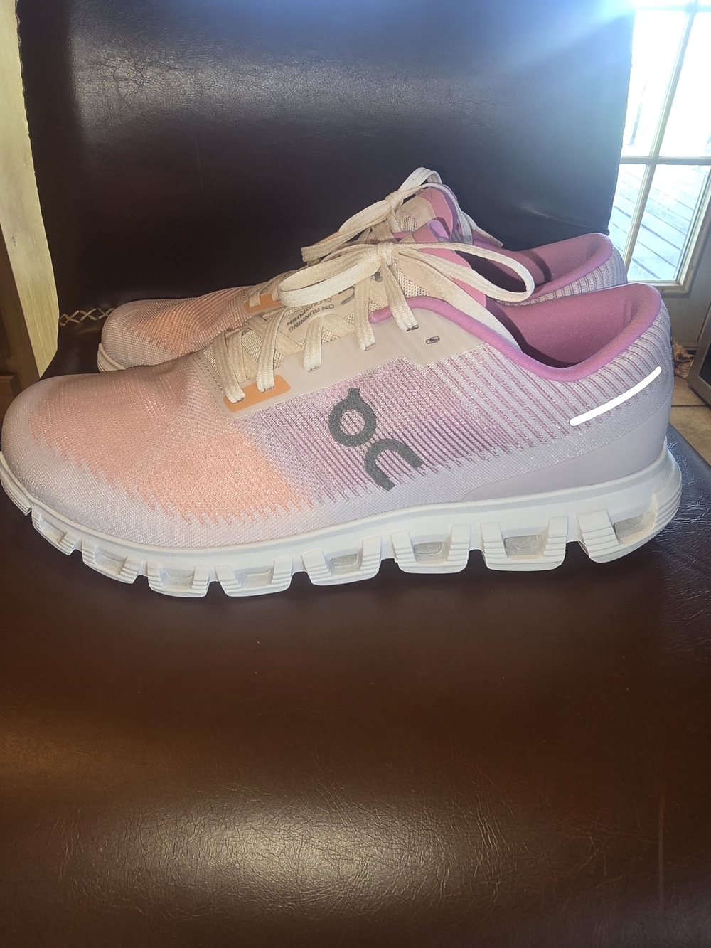 Men's Athletic Running Shoes in Pink and White